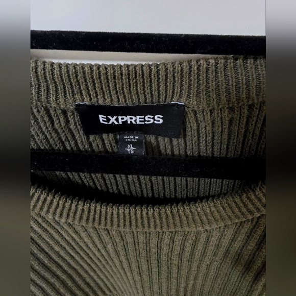 Express sweater - Picture 2 of 3